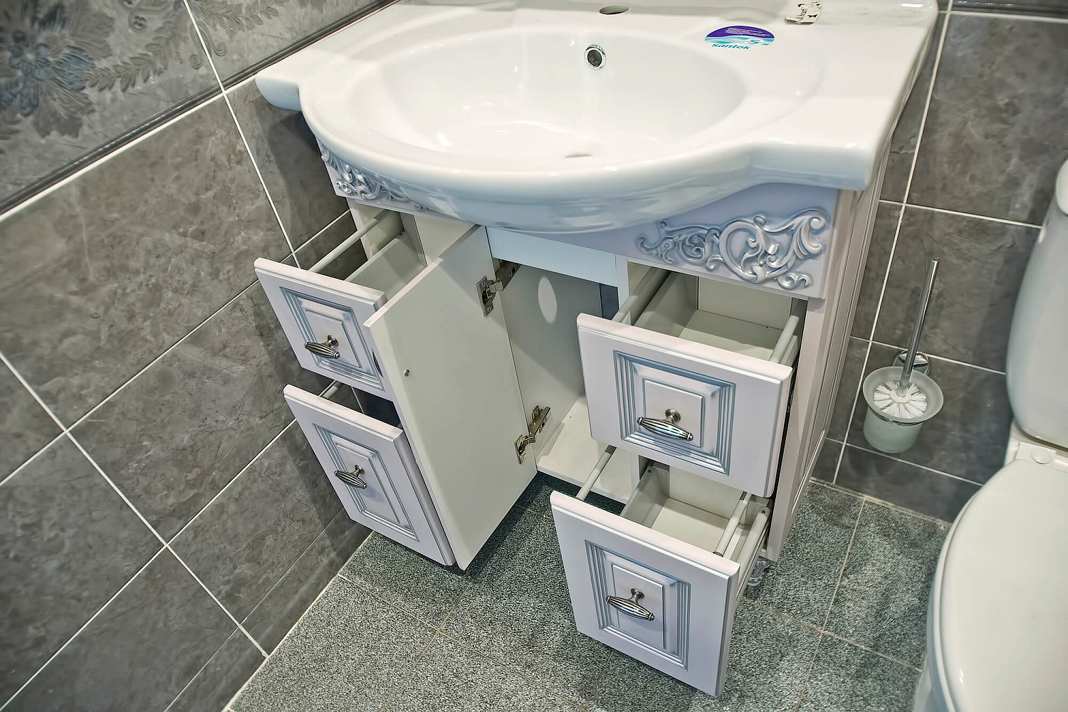 Мебель в ванную комнату Ладос Мебель