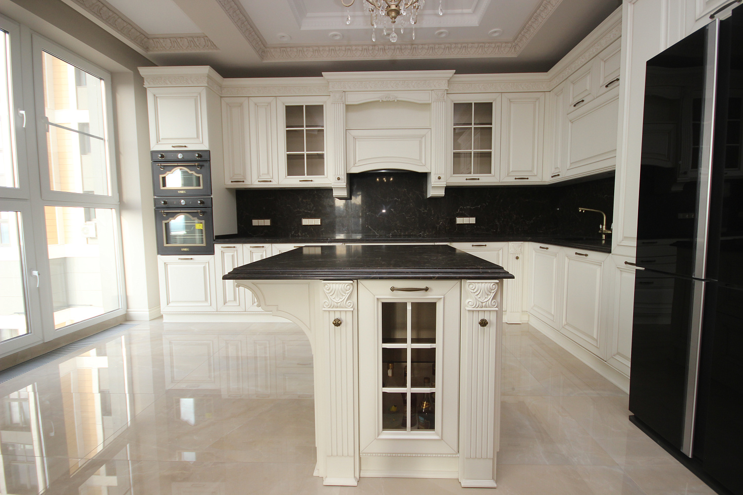 Отделка кухни красками RENNER