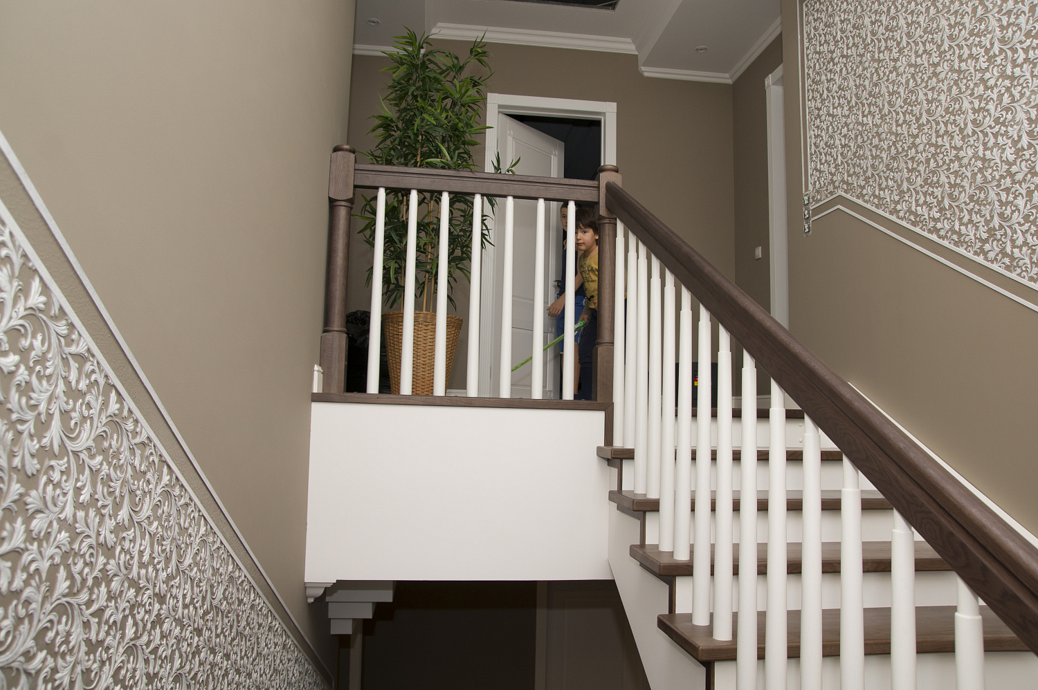 Лестница Компания Елисей