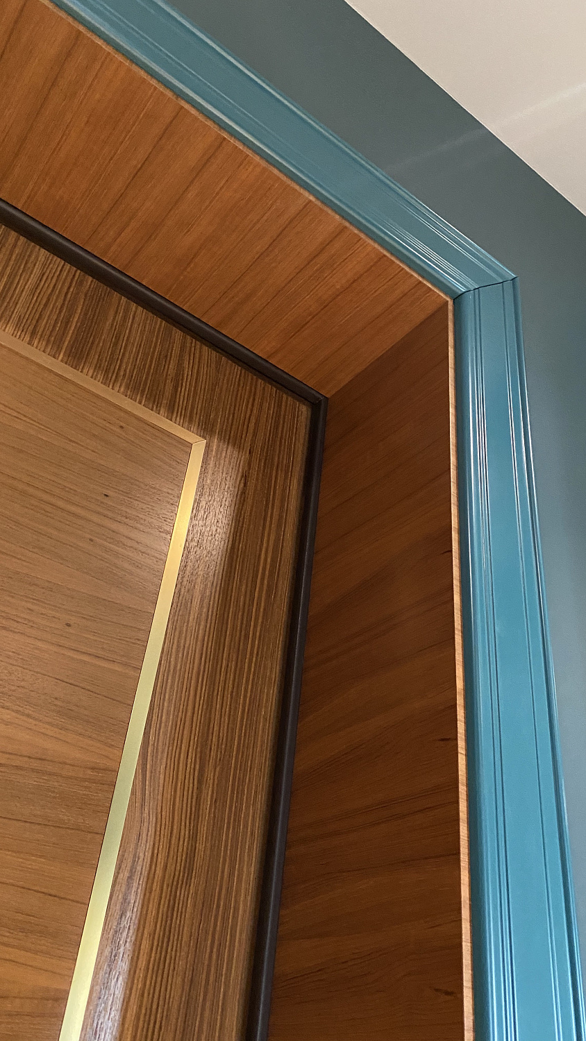 Входная дверь Мебельная Фабрика Кузнецов